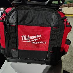 Milwaukee Pack Out 15" Ard Structured Tool Bag