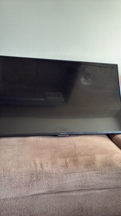 Insignia Smart TV 42 inch