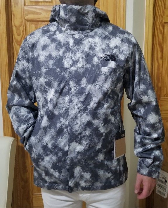 New North Face Jacket Size S