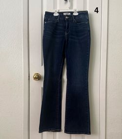 Women’s Levi jeans size 4