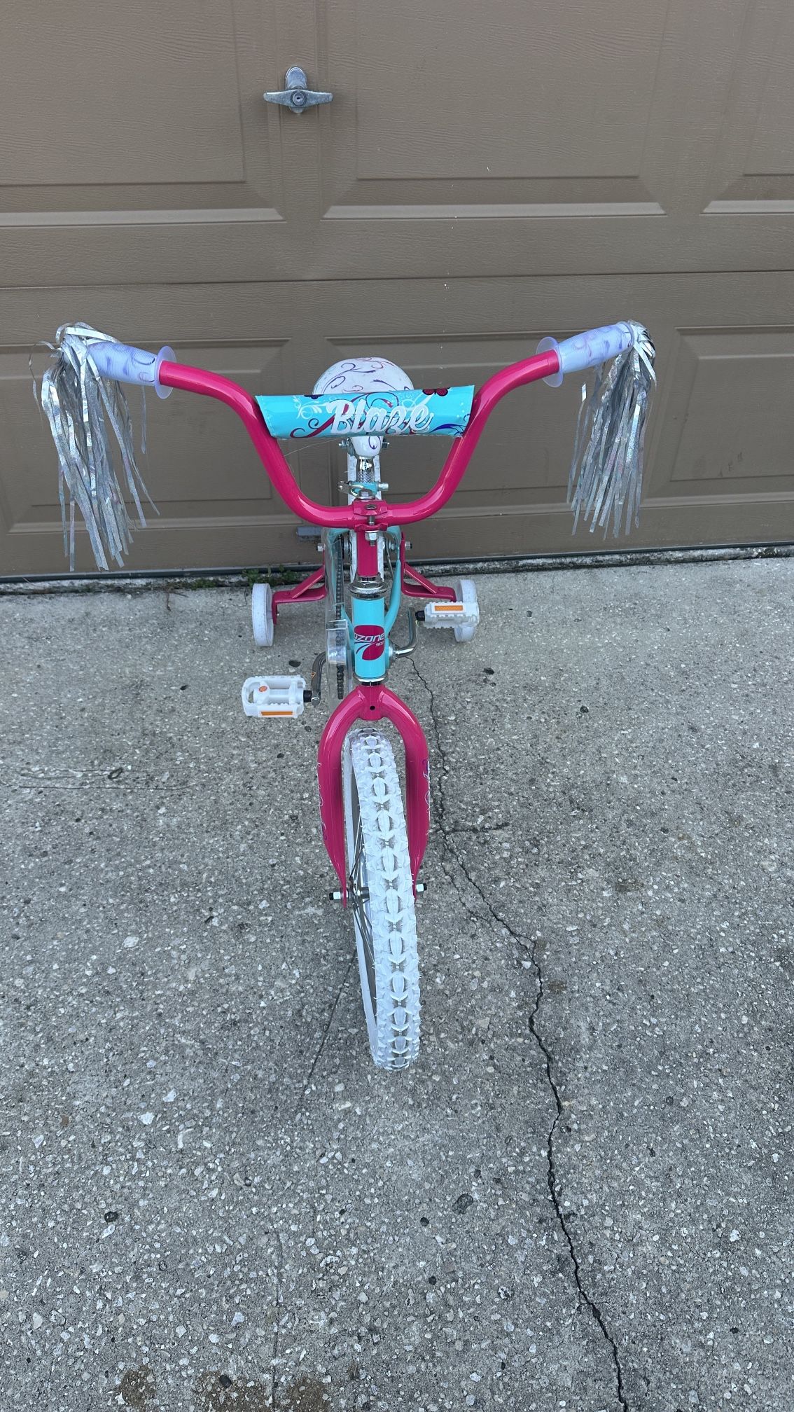 Ozone 500 Girl Blaze Bike 16” inch wheel Bicycle With Training Wheels 