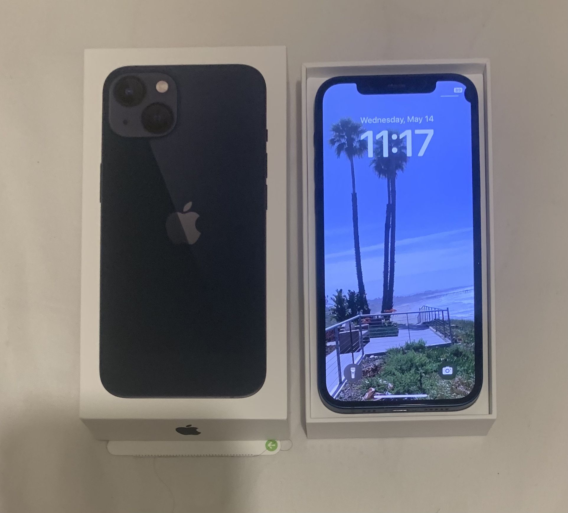 Apple iPhone 12 - Unlocked