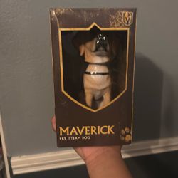 Maverick the Golden Knights mascot