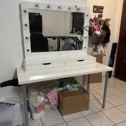 Makeup Vanity Desk 