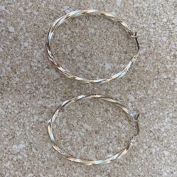 Giani Bernini, 40mm Twisted, Sterling Silver, Oval Earrings.