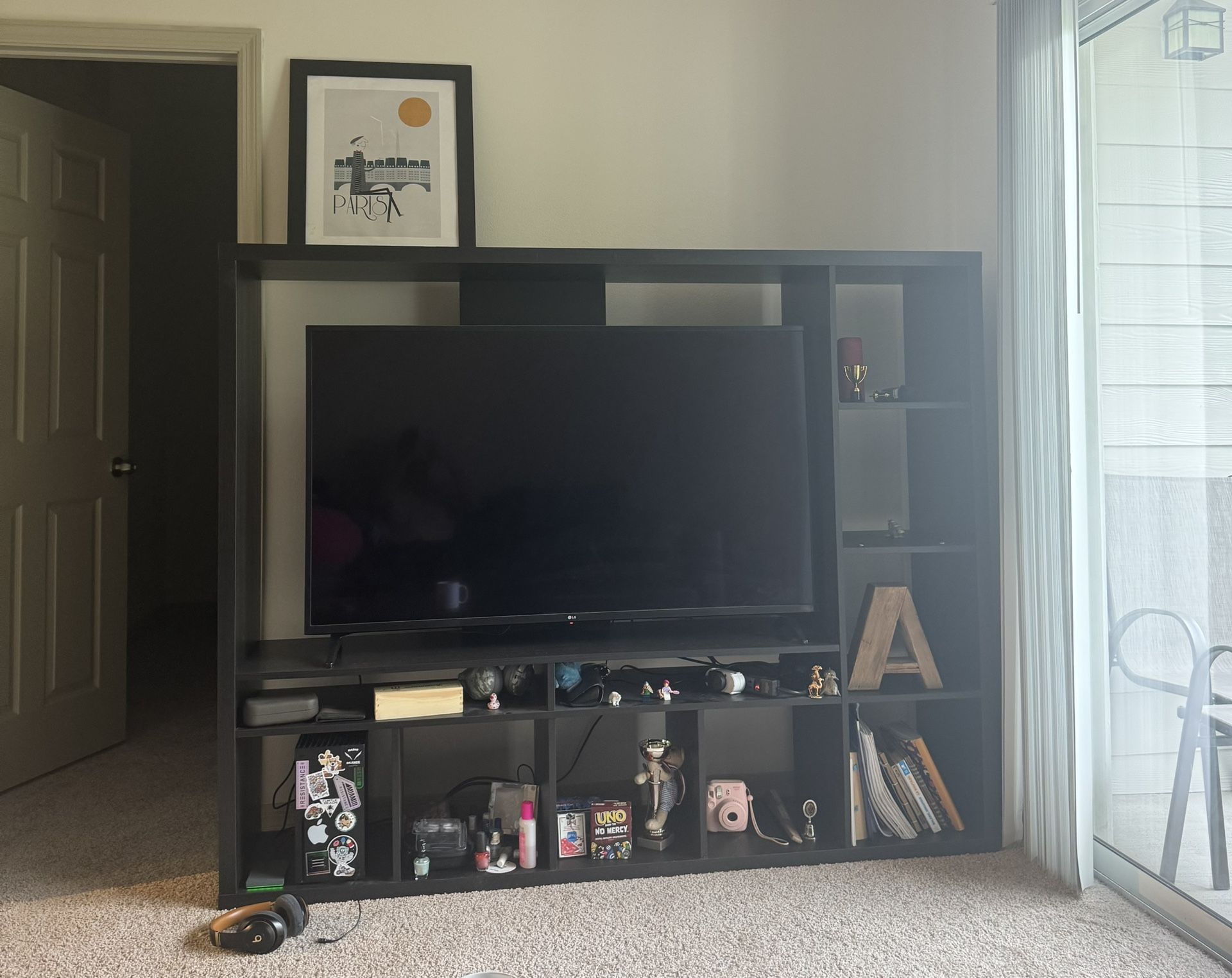Selling LG tv 55” 4k Book Shelf Included