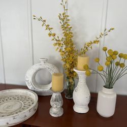 Decorative Accessories 