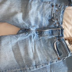 Womens Levi’s