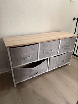 Dresser