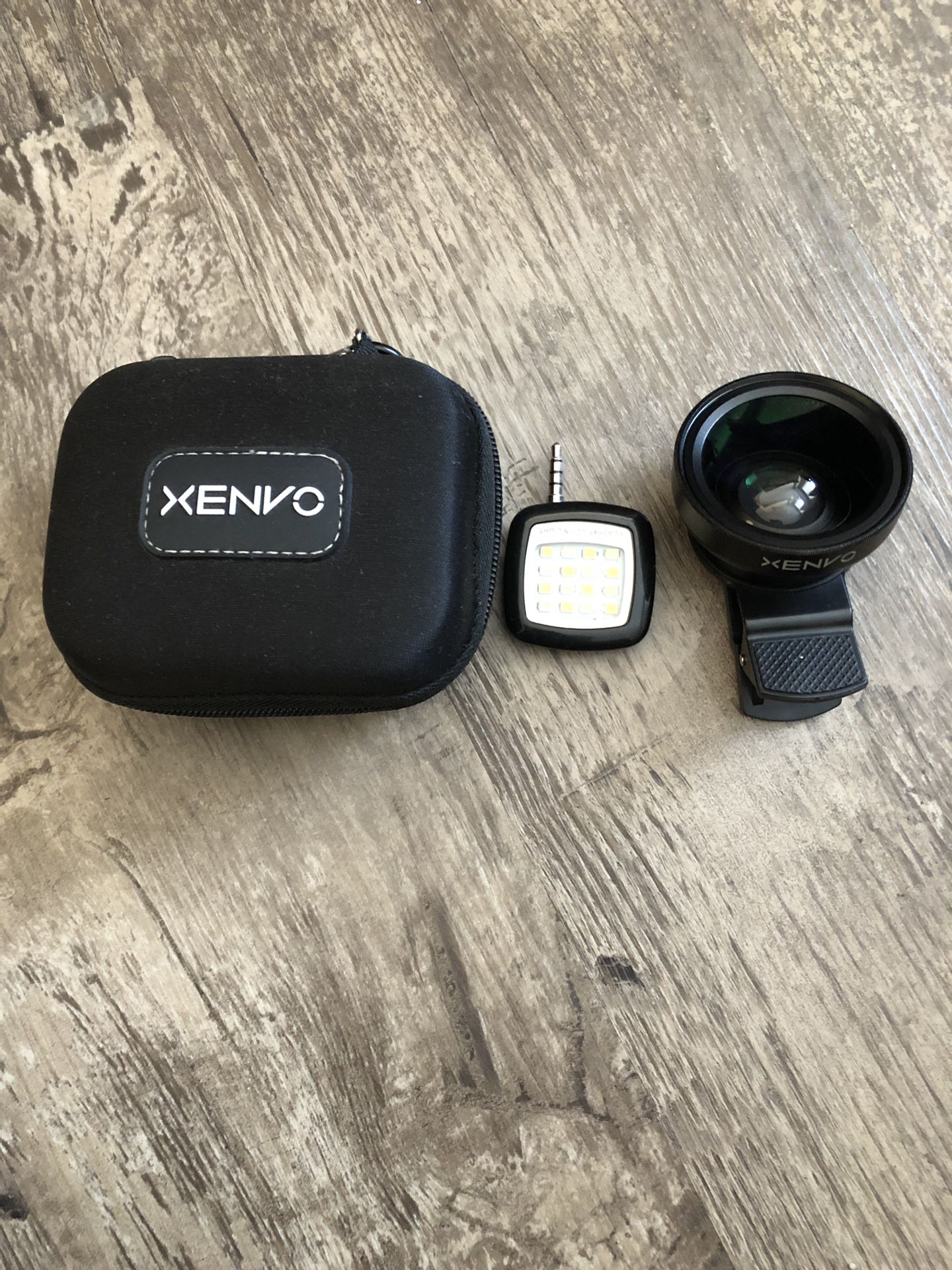 XENVO Lens phone attachment