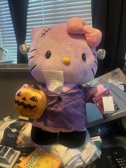 Hello Kitty Greeters