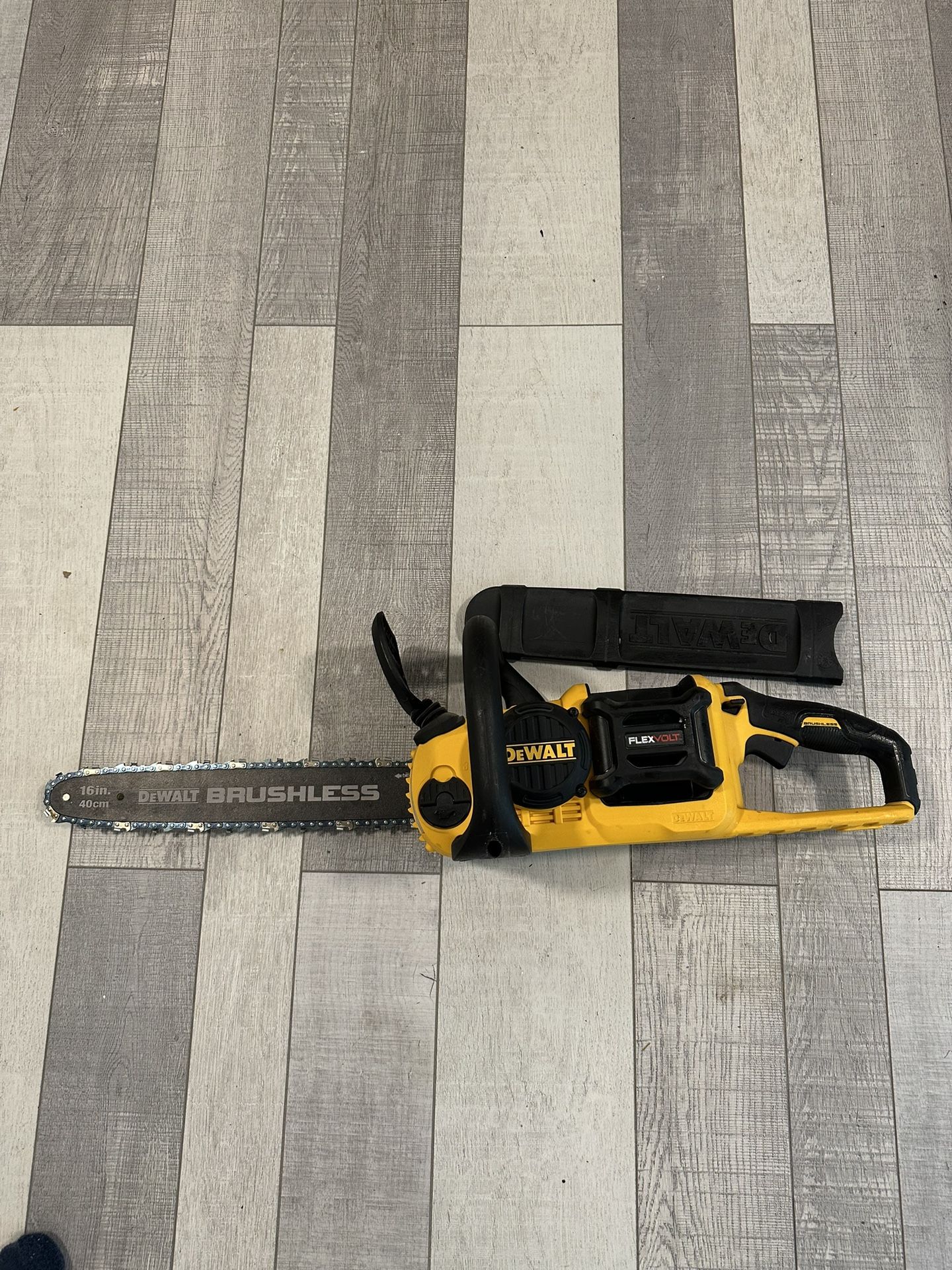 Dewalt Chainsaw Flexvolt 16in