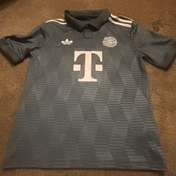 Bayern Munich Youth Jersey Adidas Size 11-12 Excellent Condition