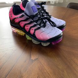 Nike Vapormax plus “Be true” 
