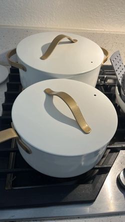 Pots and Pans set - white and gold