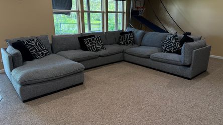 Sectional couch
