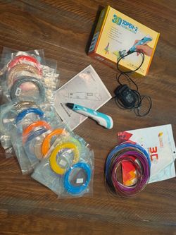3D pen and multiple color filaments