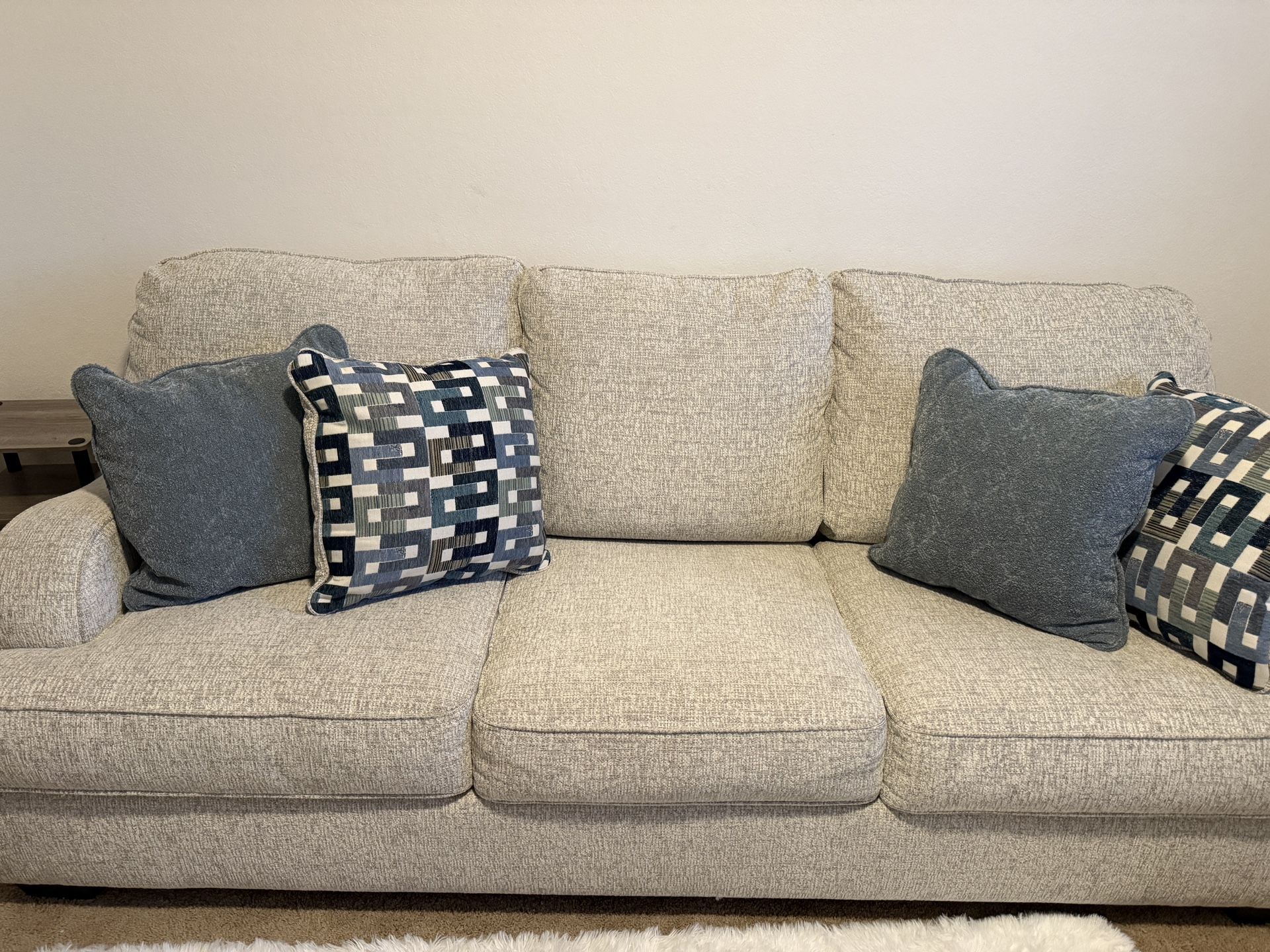 Like-New couch with Pull Out Bed
