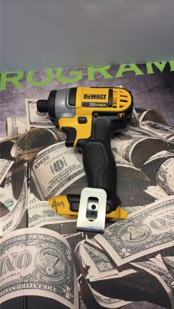 37034-12 DEWALT IMPACT DRIVER “TOOL ONLY”