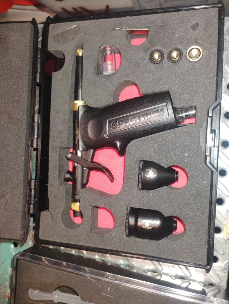 Brand New Black Widow Airbrushes +More