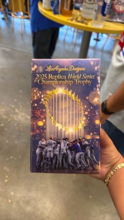 Dodgers 2025 Replica trophy