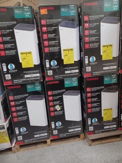 Get New Ac's For Your Money 💰.  12000btu Portable Ac By Toshiba WiFi Smart.  Complete Set New.