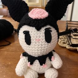 Kuromi( Hello Kitty)