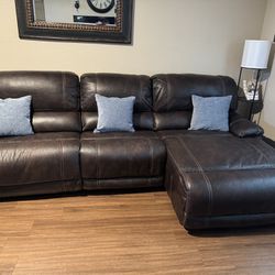 Leather Reclining Sofa W/Chase