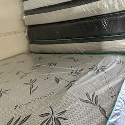 Queen Size Plush Pillow Top 