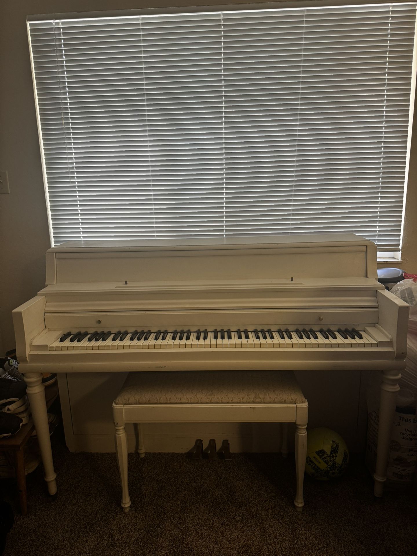 FREE 1964 Wurlitzer Piano