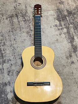 Lyons Classical Acoustic Guitar