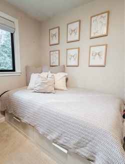 Ikea Bremnes Day bed - twin to king