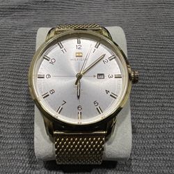 Tommy Hilfiger Gold/Silver Men’s Watch With Mesh Band 