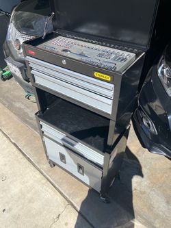 Stanley Rolling Tool Chest with Sockets
