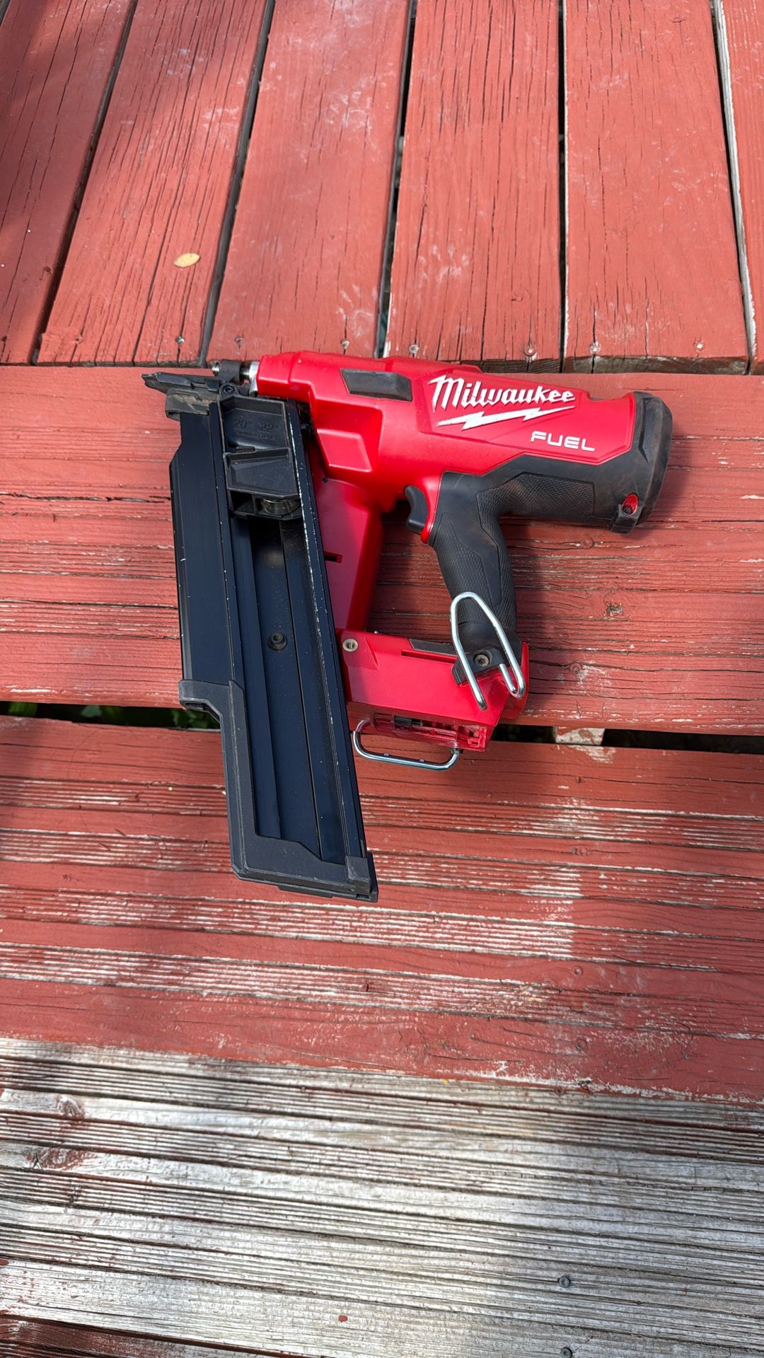 Milwaukee M18 FUEL 3-1/2 in. 18-Volt 21-Degree Lithium-Ion Brushless Cordless Framing Nailer (Tool-Only)