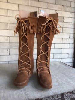 “TrueVINTAGE” MINNETONKA (Wom Sz 8)