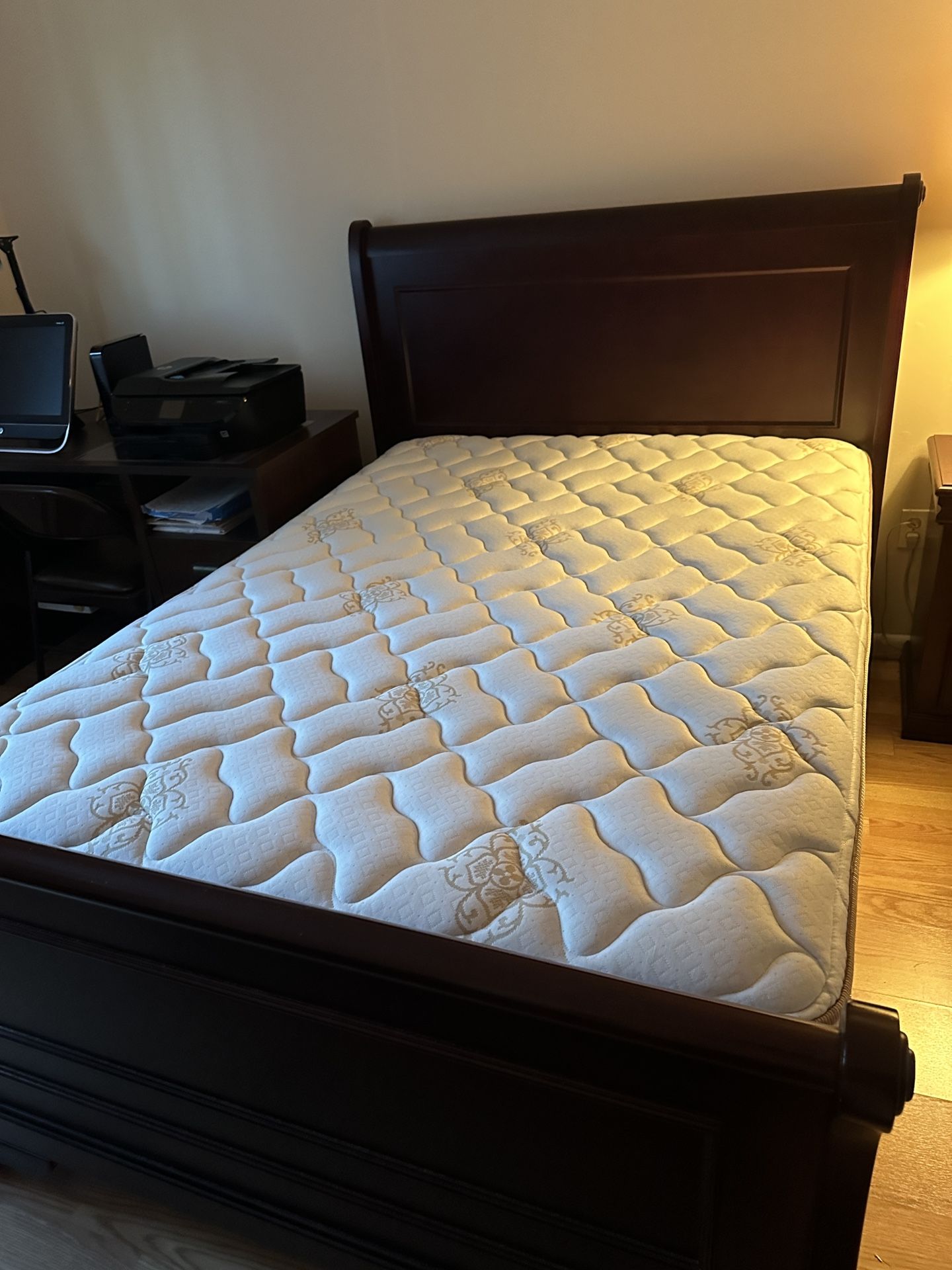 Queen Bed