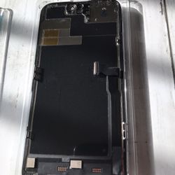 Screen replacement for iPhone 14 max pro