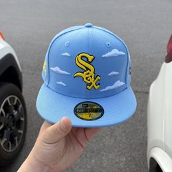 New Era x Simpsons White Sox Fitted Hat Sz 7 With Pin 