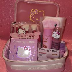 Hello Kitty Cosmetic Bag 