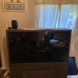 TV Mitsubishi 50”