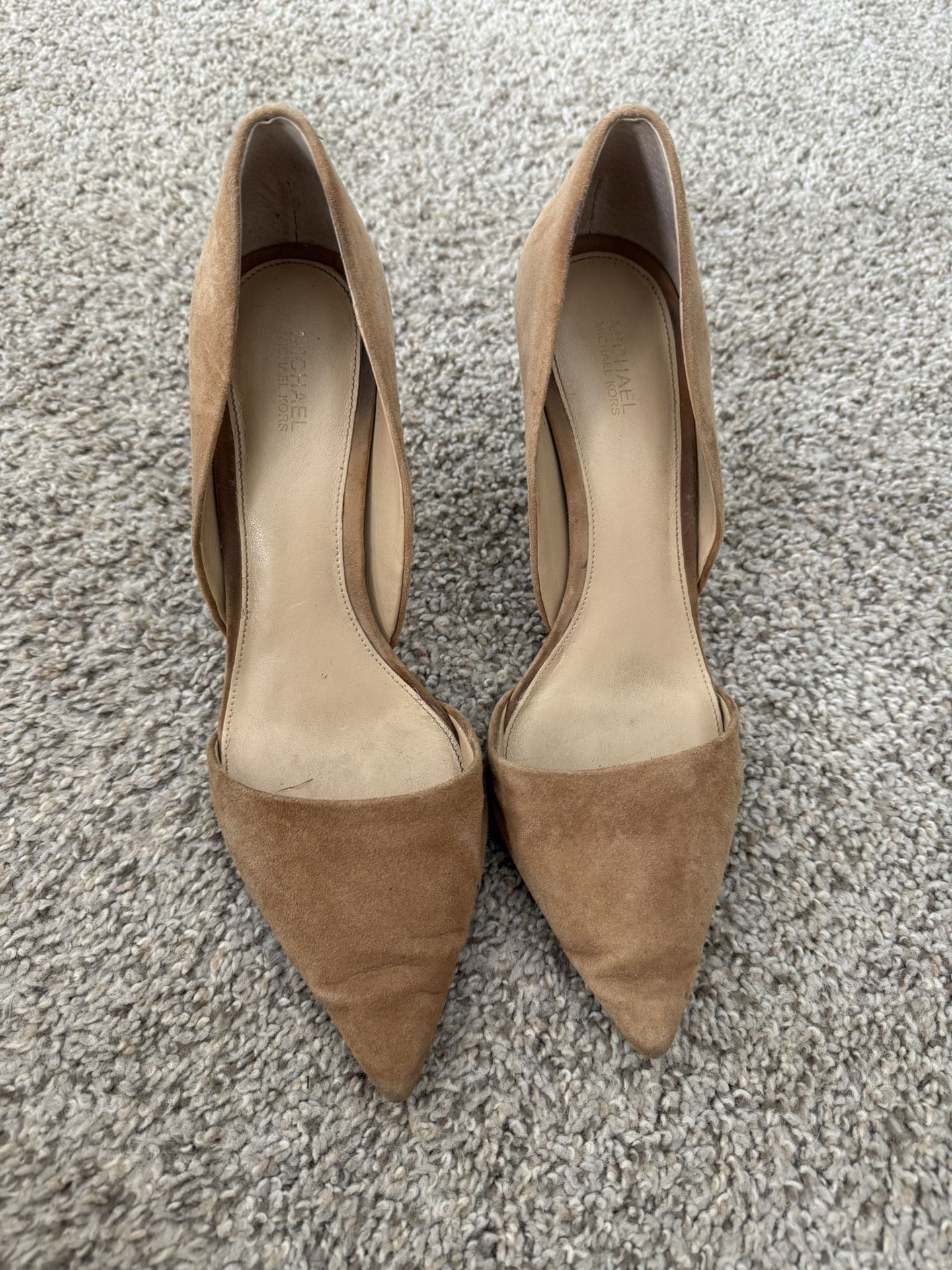 {MICHAEL KORS} Tan Suede Heels