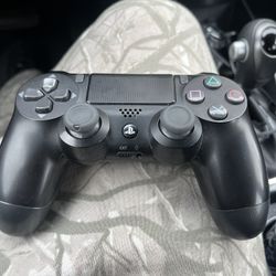 PS4 Controller 