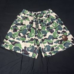 Bape-Style Green Camo Shorts — Men Size S