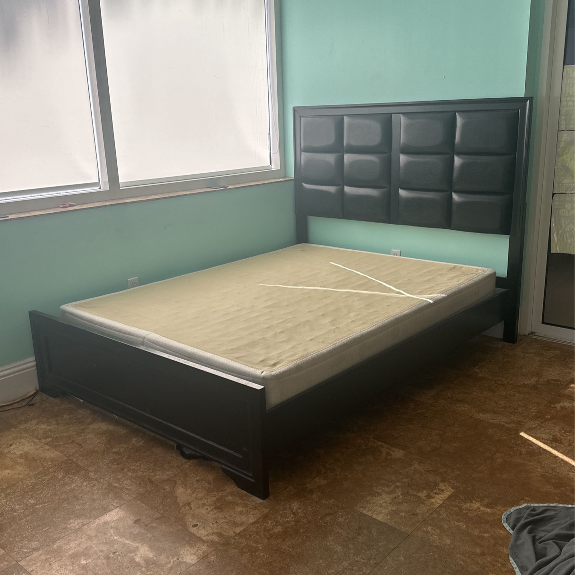 Pending Queen Bed Frame And Box Spring