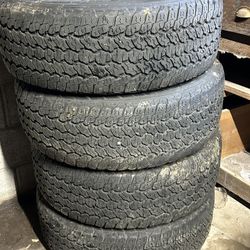 Tires 255/65R17