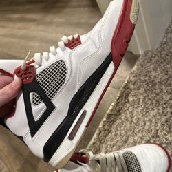 Jordan 4 ‘Fire Red’ 2012