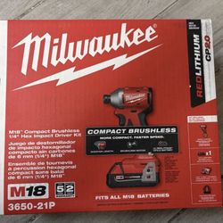 NEW Milwaukee 3650-21P M18 Compact Brushless 1/4" Hex Impact Driver Kit