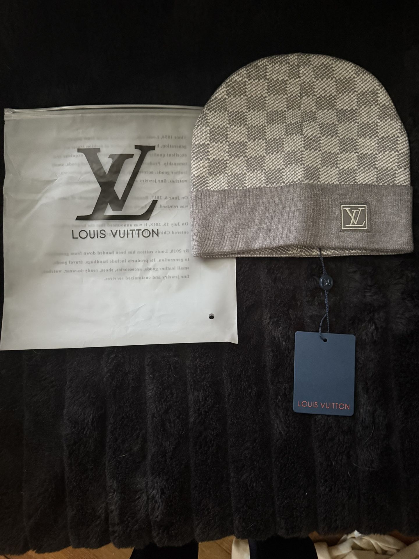 LV beanie