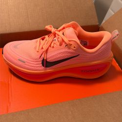 Nike Vomero Plus Orange 